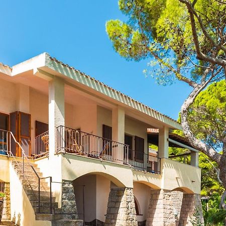 Villa Clelia Al Mare Porto Pino Exteriör bild